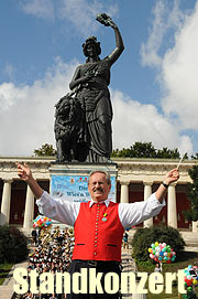 Standkonzert der Wiesn-Kapellen (Foto: Martin Schmitz)